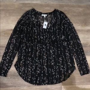 Maurices Shirt Size Medium